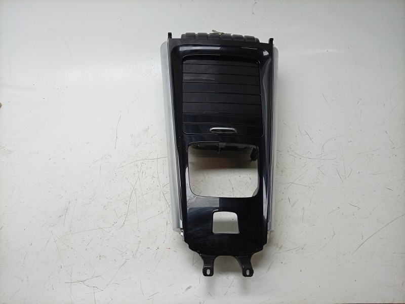 Recambio de guantera para mercedes-benz b-klasse (bm 247) b 180 referencia OEM IAM  A17768057019051 