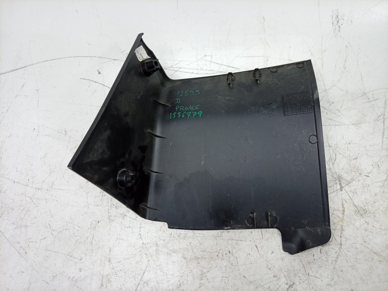 Recambio de moldura para toyota proace max referencia OEM IAM  1306465070 