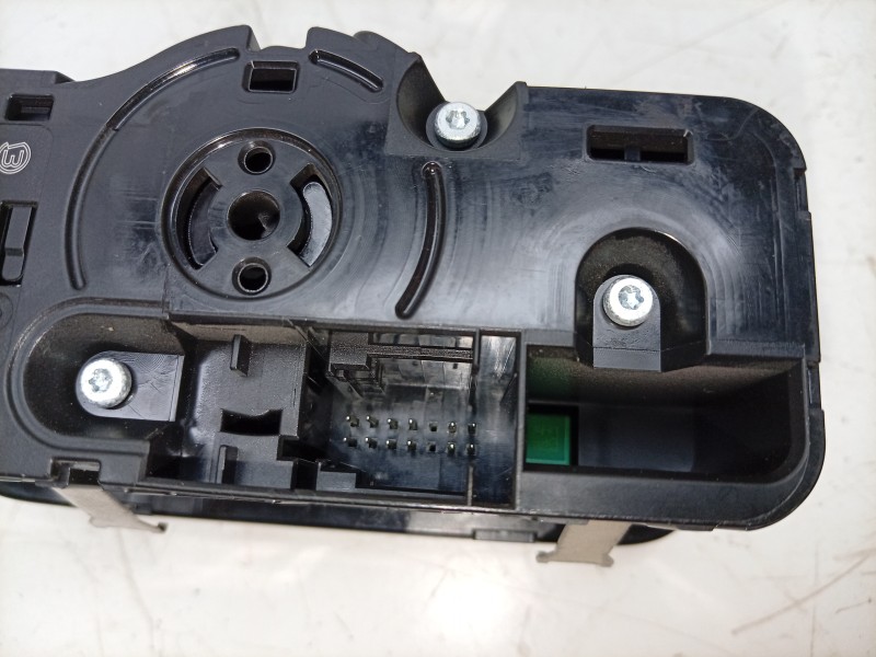 Recambio de mando luces para mercedes-benz b-klasse (bm 247) b 180 referencia OEM IAM  A2479052902 