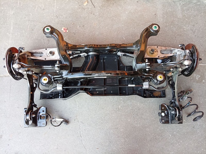 Recambio de puente trasero para mercedes-benz b-klasse (bm 247) b 180 referencia OEM IAM 2473503604 2473503604 
