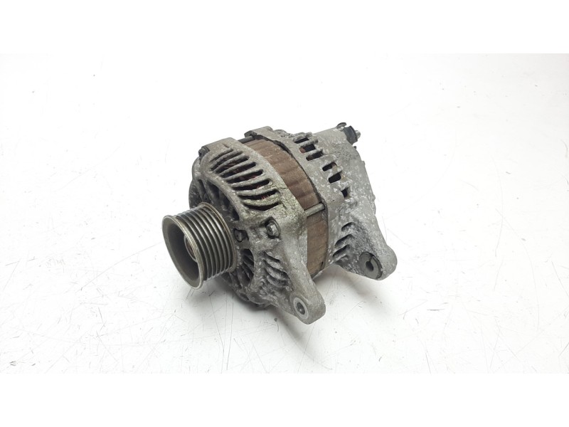 Recambio de alternador para nissan micra (k13) 1.2 cat referencia OEM IAM 231008GA1A ALF310253HQ A31159