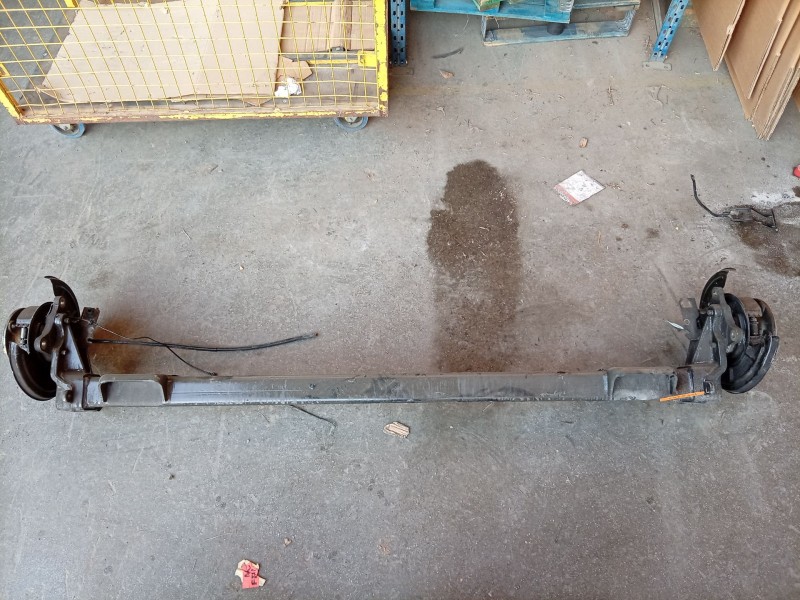 Recambio de puente trasero para toyota proace max referencia OEM IAM   