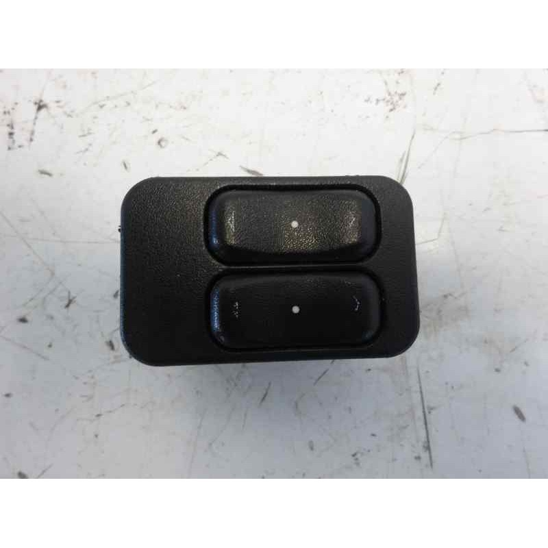 Recambio de mando elevalunas delantero izquierdo para opel corsa c club referencia OEM IAM   