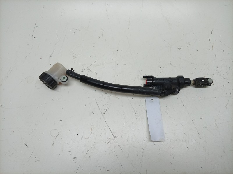 Recambio de bomba freno trasera para yamaha mt mt-09 (rn83) referencia OEM IAM  56P2583V0100 
