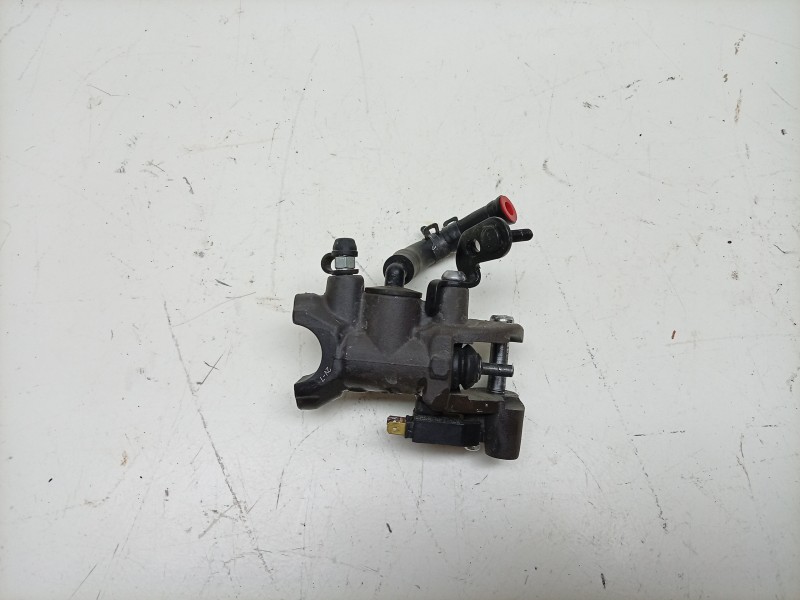 Recambio de bomba freno para yamaha mt mt-09 (rn83) referencia OEM IAM  B7N2580A0000 