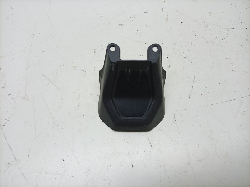 Recambio de moldura para yamaha mt mt-09 (rn83) referencia OEM IAM   