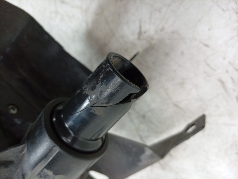 Recambio de soporte rueda repuesto para toyota proace max referencia OEM IAM  1384129080 
