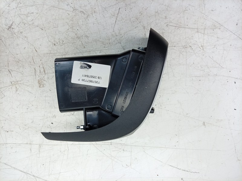 Recambio de aireador central derecho para toyota proace max referencia OEM IAM  7357867730 