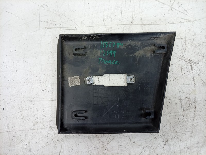 Recambio de moldura para toyota proace max referencia OEM IAM  1320250070 