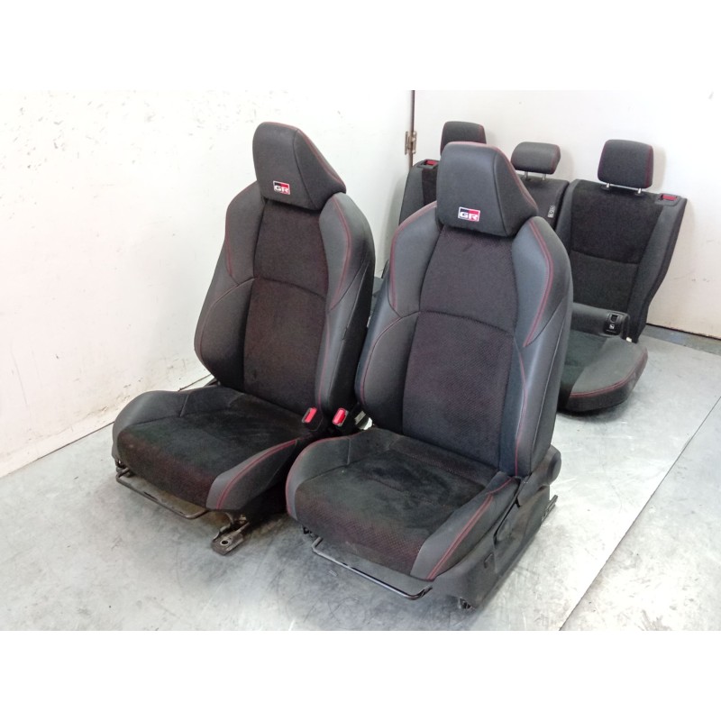 Recambio de juego asientos completo para toyota yaris (_p21_, _pa1_, _ph1_) 1.5 hybrid (mxph11) referencia OEM IAM   