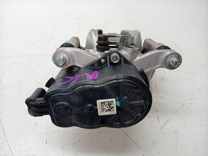 Recambio de pinza de freno trasera derecha para mercedes-benz b-klasse (bm 247) b 180 referencia OEM IAM  A2474230298 