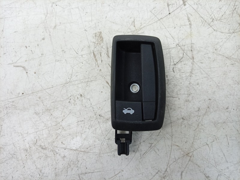 Recambio de cerradura capo para toyota proace max referencia OEM IAM  1607332880 
