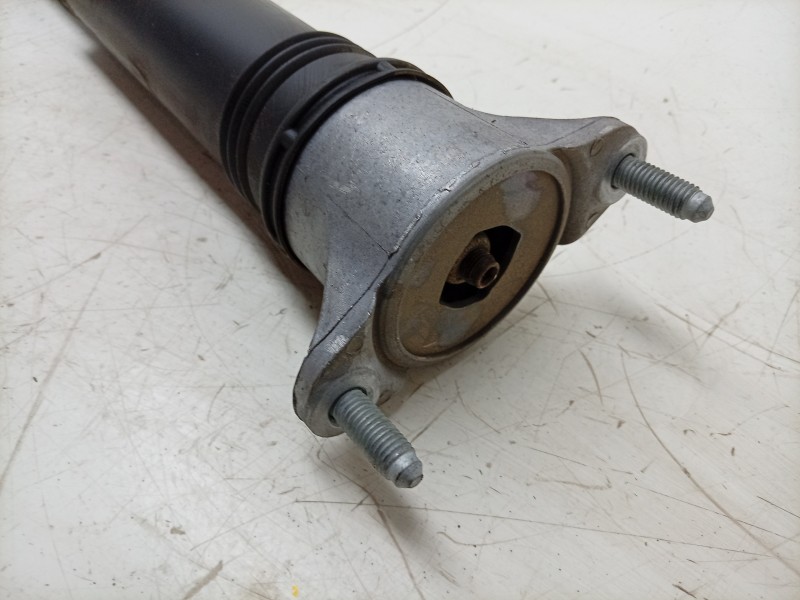 Recambio de amortiguador trasero izquierdo para mercedes-benz b-klasse (bm 247) b 180 referencia OEM IAM  A2473203600 