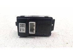 Recambio de mando elevalunas trasero derecho para ssangyong rexton limited 4x4 referencia OEM IAM 8512036250 8512036200HFB  2
