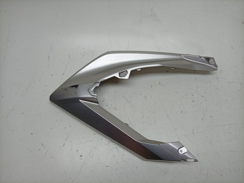 Recambio de moldura para honda nc nc 750 x (rh09) referencia OEM IAM  64351MKWD000 
