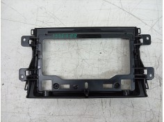 Recambio de moldura para toyota proace max referencia OEM IAM  735759295  2