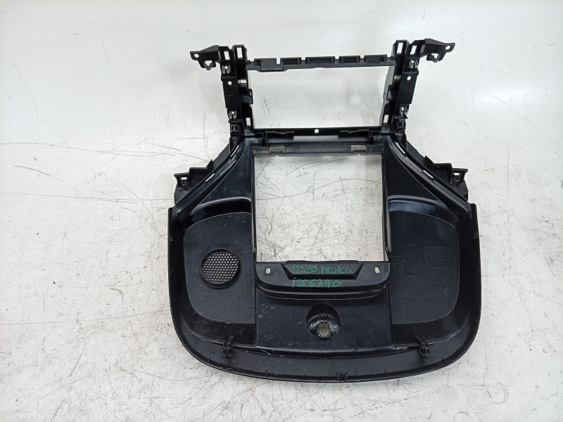Recambio de moldura para toyota proace max referencia OEM IAM   