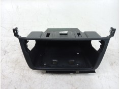 Recambio de moldura para toyota proace max referencia OEM IAM 07357461820 07687461800 