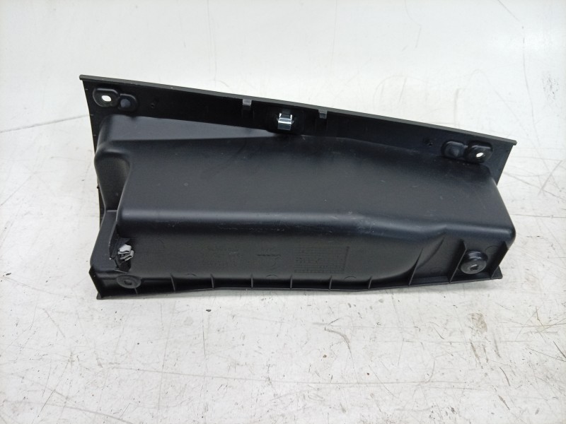 Recambio de moldura para toyota proace max referencia OEM IAM  1319526070 