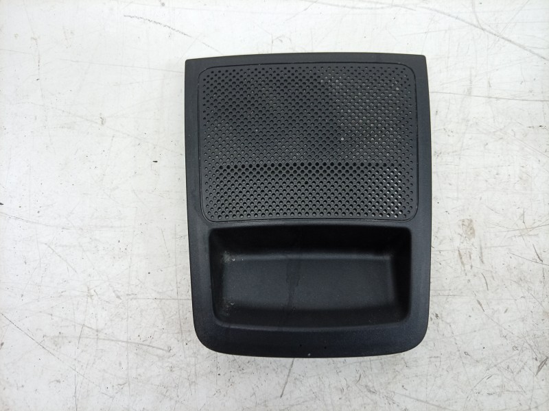 Recambio de moldura para toyota proace max referencia OEM IAM  1319570070 