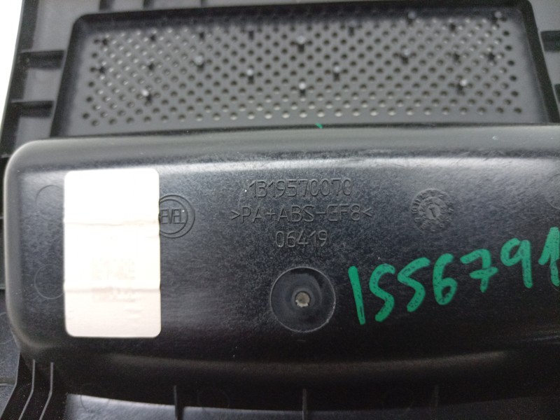 Recambio de moldura para toyota proace max referencia OEM IAM  1319570070 