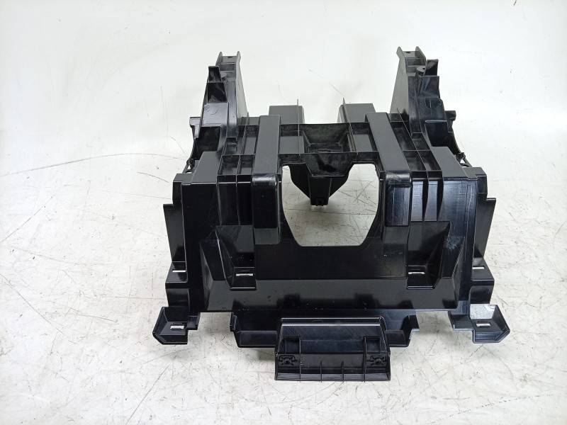 Recambio de moldura para toyota proace max referencia OEM IAM  1319424070 