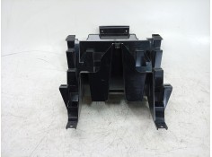 Recambio de moldura para toyota proace max referencia OEM IAM  1319424070  2