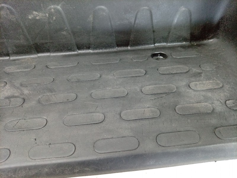 Recambio de moldura para toyota proace max referencia OEM IAM  1316243070 