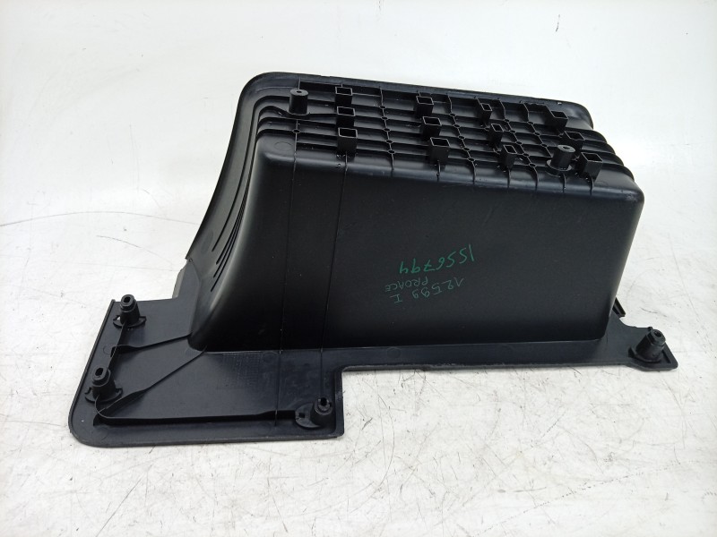 Recambio de moldura para toyota proace max referencia OEM IAM  1316243070 
