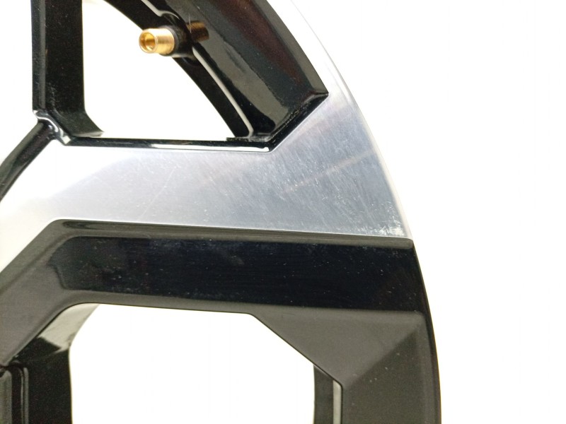 Recambio de llanta para renault 4 e-tech 120 referencia OEM IAM 403000461R 403000461R 