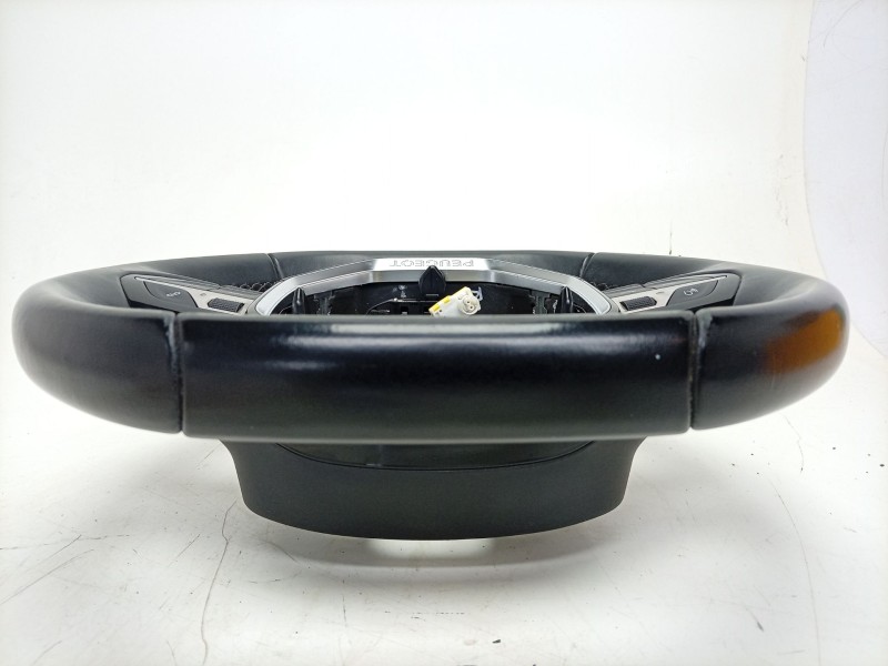 Recambio de volante para peugeot 3008 allure pack referencia OEM IAM  98105487AV 
