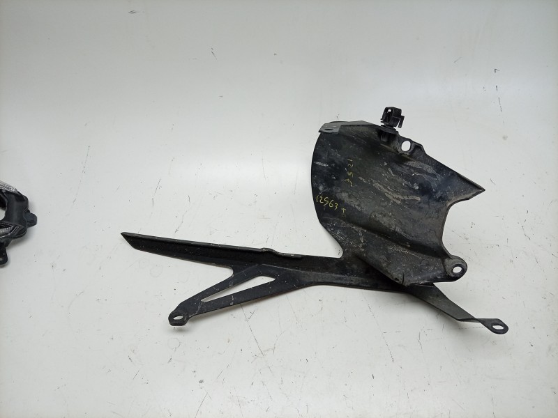 Recambio de guardabarros trasero para yamaha mt mt-09 (rn83) referencia OEM IAM B7N216500100 B7N216500100 