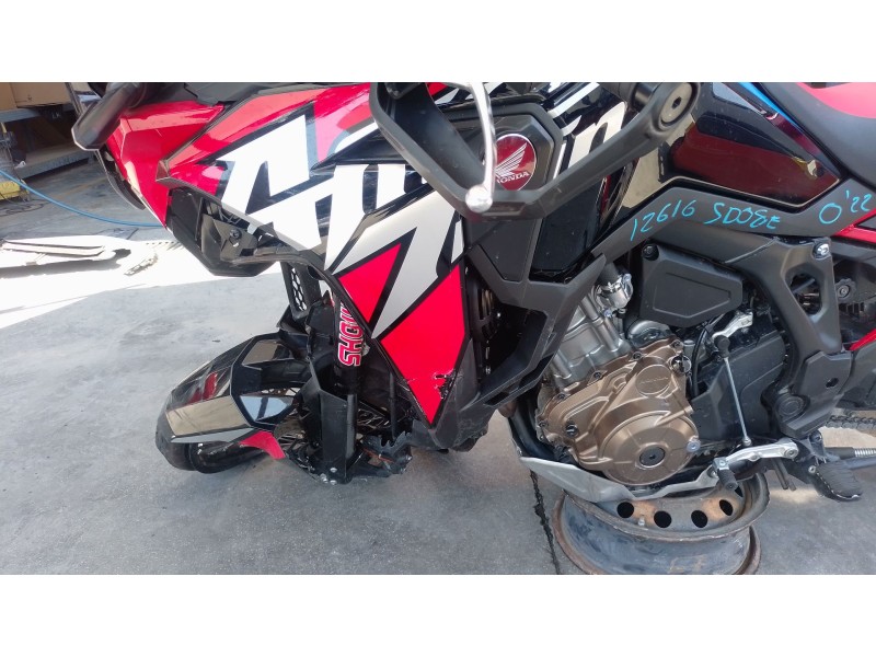 Recambio de carenado delantero izquierdo para honda crf crf 1100 l africa twin referencia OEM IAM   