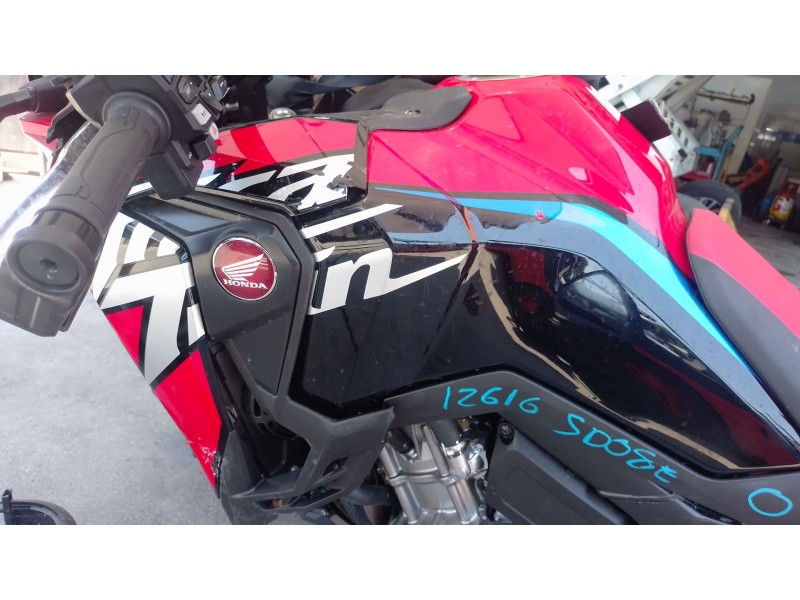 Recambio de carenado delantero izquierdo para honda crf crf 1100 l africa twin referencia OEM IAM   