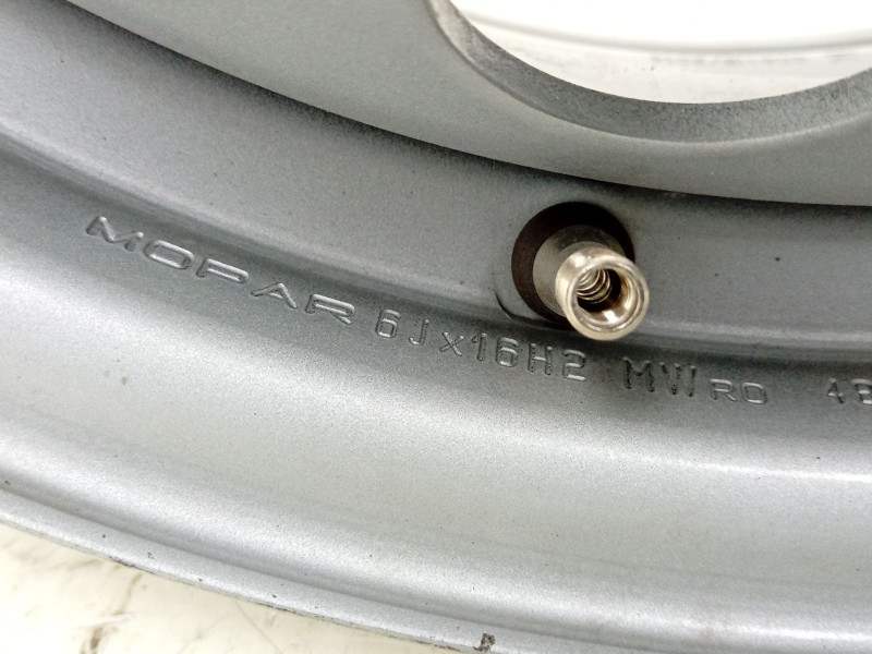 Recambio de llanta para toyota proace max referencia OEM IAM   
