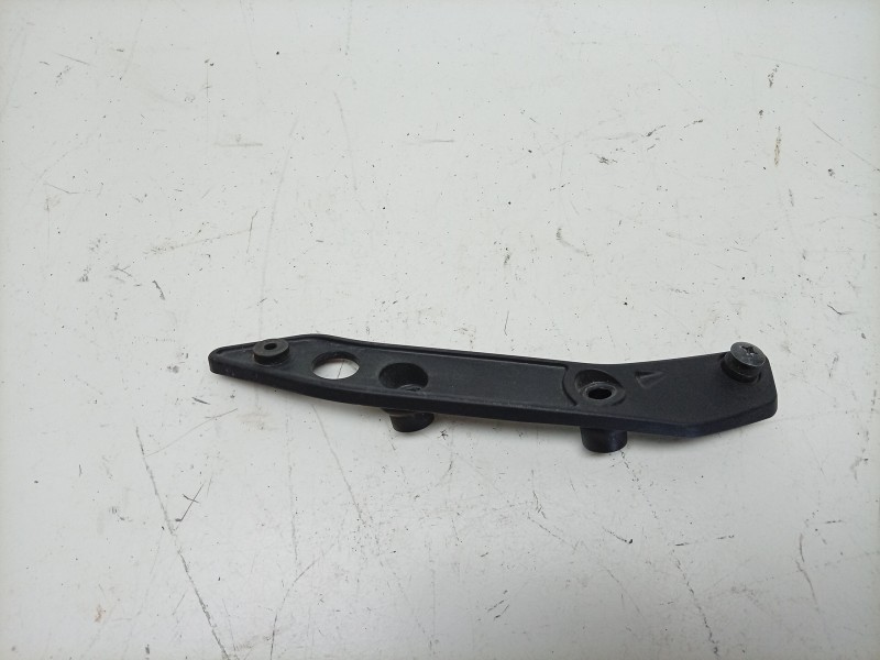 Recambio de moldura para yamaha x-max 125 referencia OEM IAM  BL1F832200 