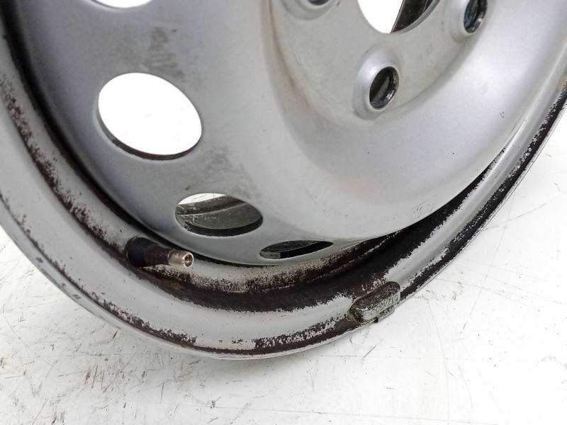 Recambio de llanta para toyota proace max referencia OEM IAM   