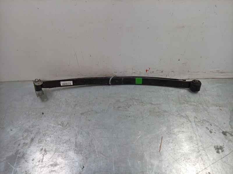 Recambio de ballesta trasera para toyota proace max referencia OEM IAM  013971960 