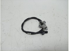 Recambio de interruptor para yamaha x-max 125 referencia OEM IAM  B74H25660100  2