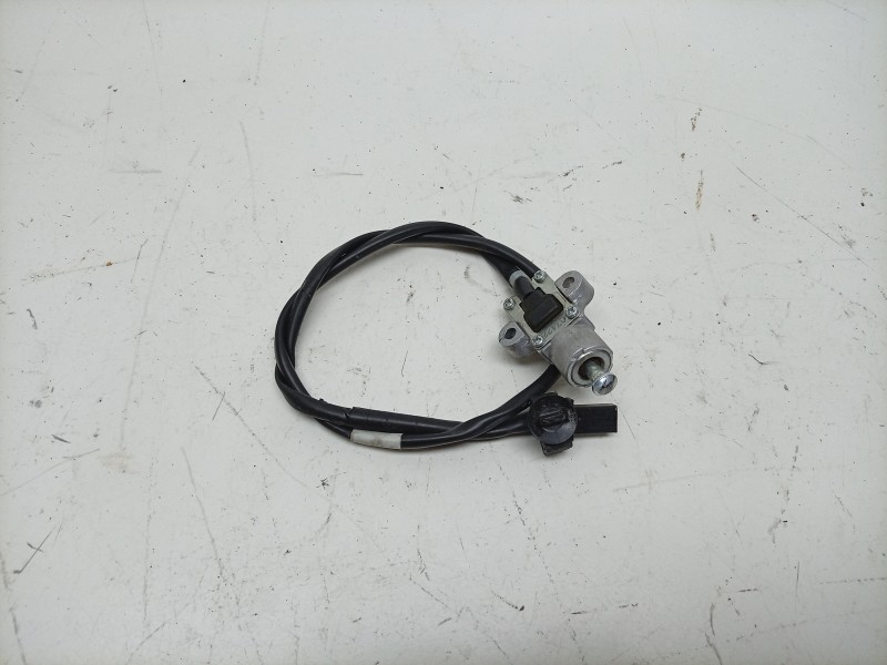 Recambio de interruptor para yamaha x-max 125 referencia OEM IAM  B74H25660100 