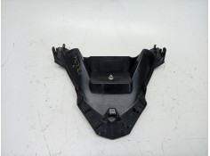Recambio de moldura para yamaha x-max 125 referencia OEM IAM  B74F165100  2