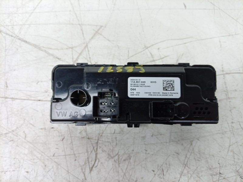Recambio de pantalla multifuncion para seat leon (kl1, klg) 1.0 tsi referencia OEM IAM  11A907049 