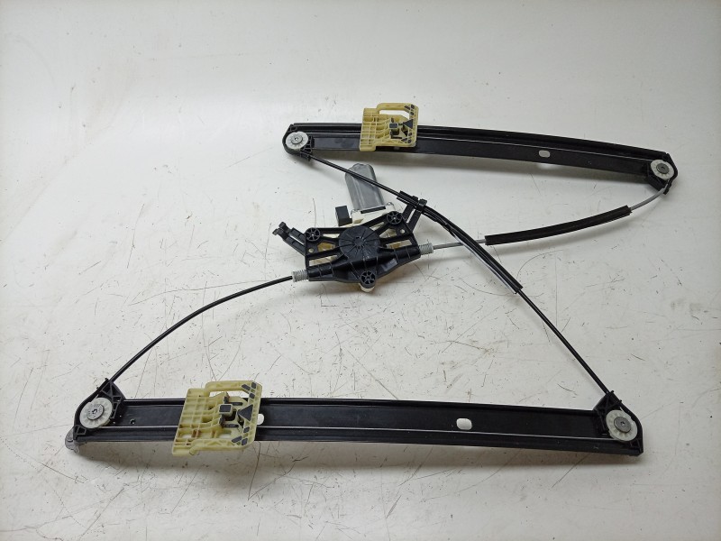 Recambio de elevalunas delantero derecho para audi q3 sportback (f3n) 35 tdi referencia OEM IAM  83A837462 