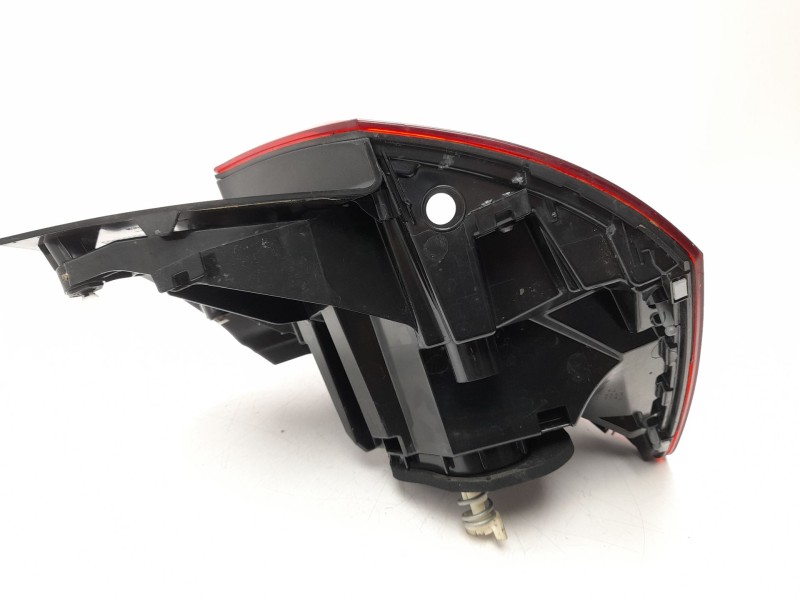 Recambio de piloto trasero derecho para volkswagen polo vi (aw1, bz1, ae1) 1.0 tsi referencia OEM IAM  2G0945096F 