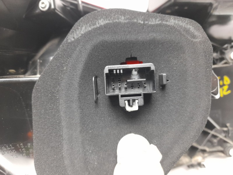 Recambio de piloto trasero derecho para volkswagen polo vi (aw1, bz1, ae1) 1.0 tsi referencia OEM IAM  2G0945096F 