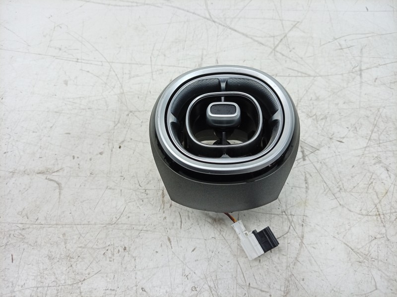 Recambio de aireador central izquierdo para mercedes-benz cle cle 220d referencia OEM IAM  A2638305600 