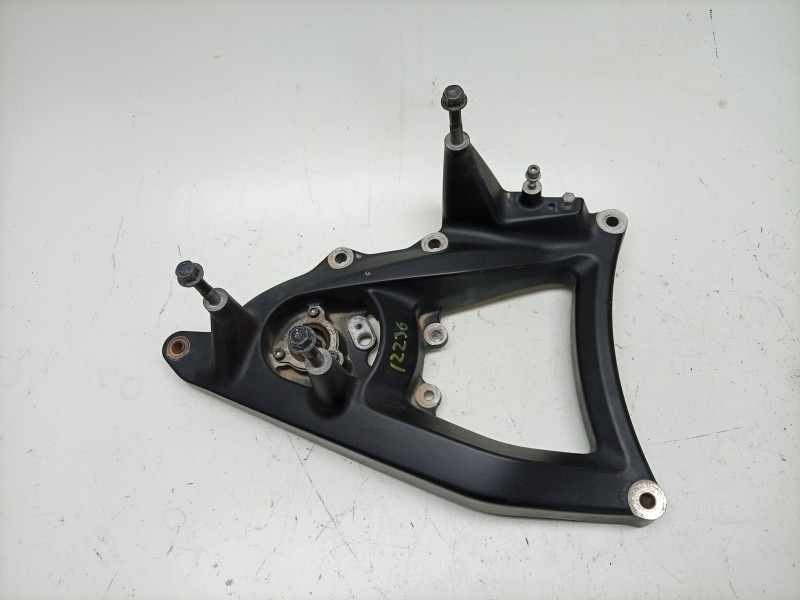 Recambio de basculante para yamaha x-max x-max 400 (sh11) referencia OEM IAM  BL1F21000000 
