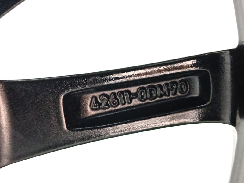 Recambio de llanta para toyota yaris (_p21_, _pa1_, _ph1_) 1.5 hybrid (mxph11) referencia OEM IAM   
