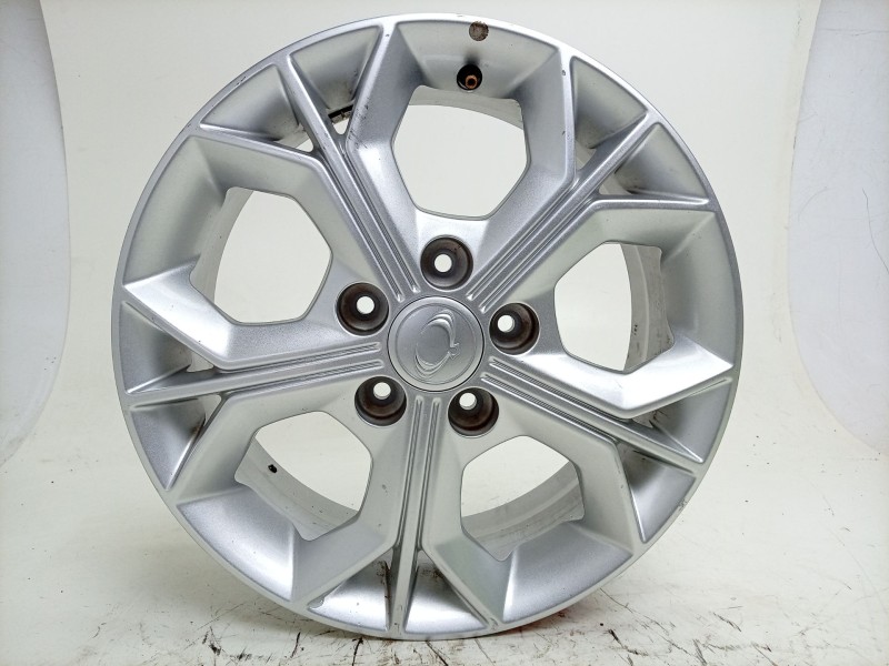 Recambio de llanta para kg mobility tivoli referencia OEM IAM   