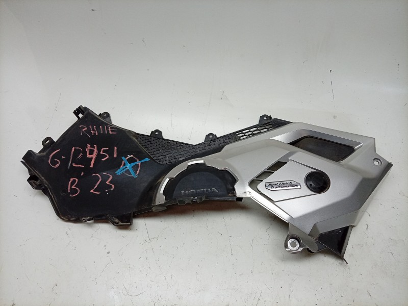 Recambio de moldura para honda forza forza 750 (rh11) referencia OEM IAM  64481MKVD00 